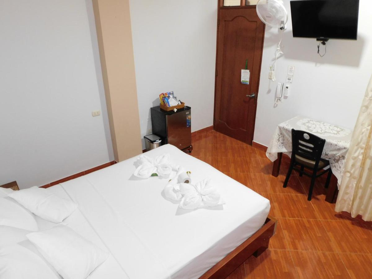 Hotel Tambopata Inn Puerto Maldonado Buitenkant foto