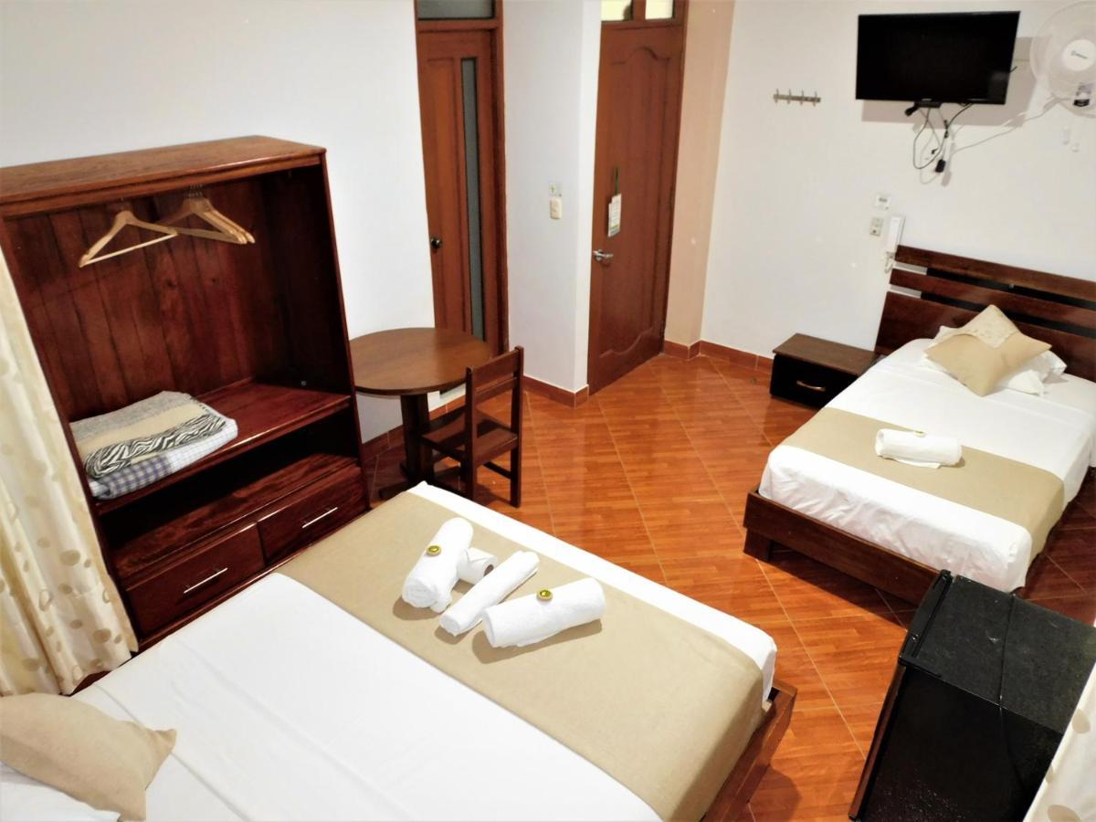 Hotel Tambopata Inn Puerto Maldonado Buitenkant foto