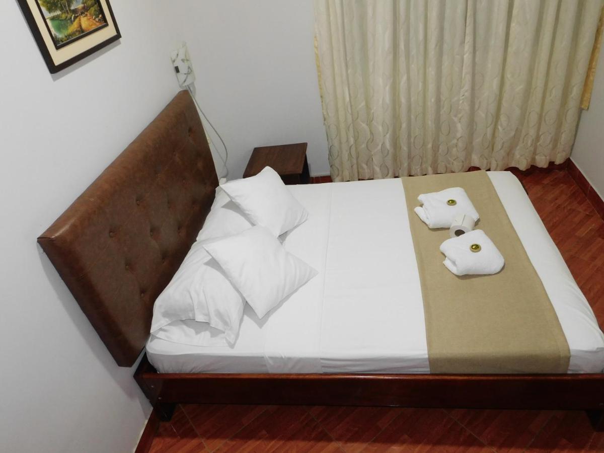 Hotel Tambopata Inn Puerto Maldonado Buitenkant foto
