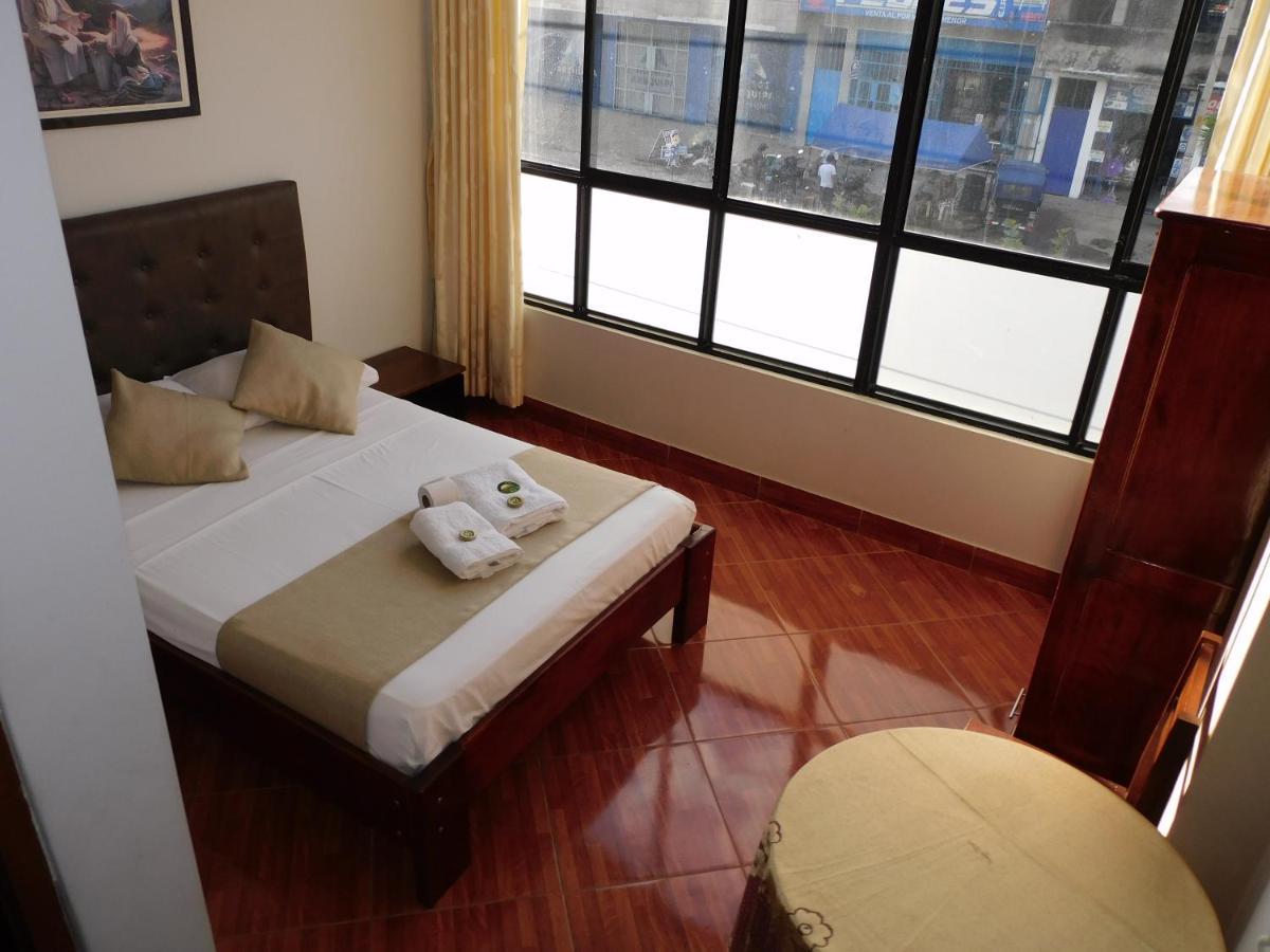 Hotel Tambopata Inn Puerto Maldonado Buitenkant foto