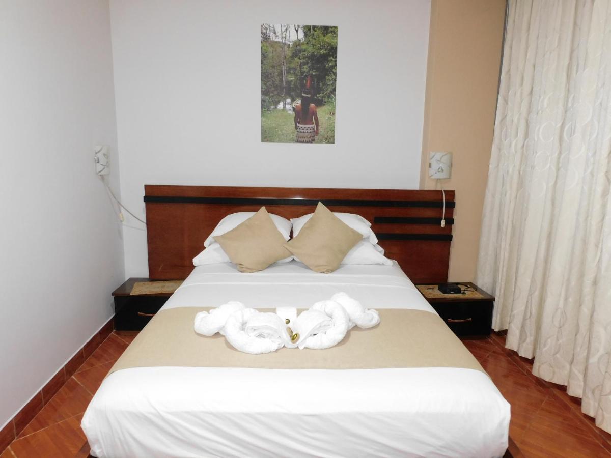 Hotel Tambopata Inn Puerto Maldonado Buitenkant foto