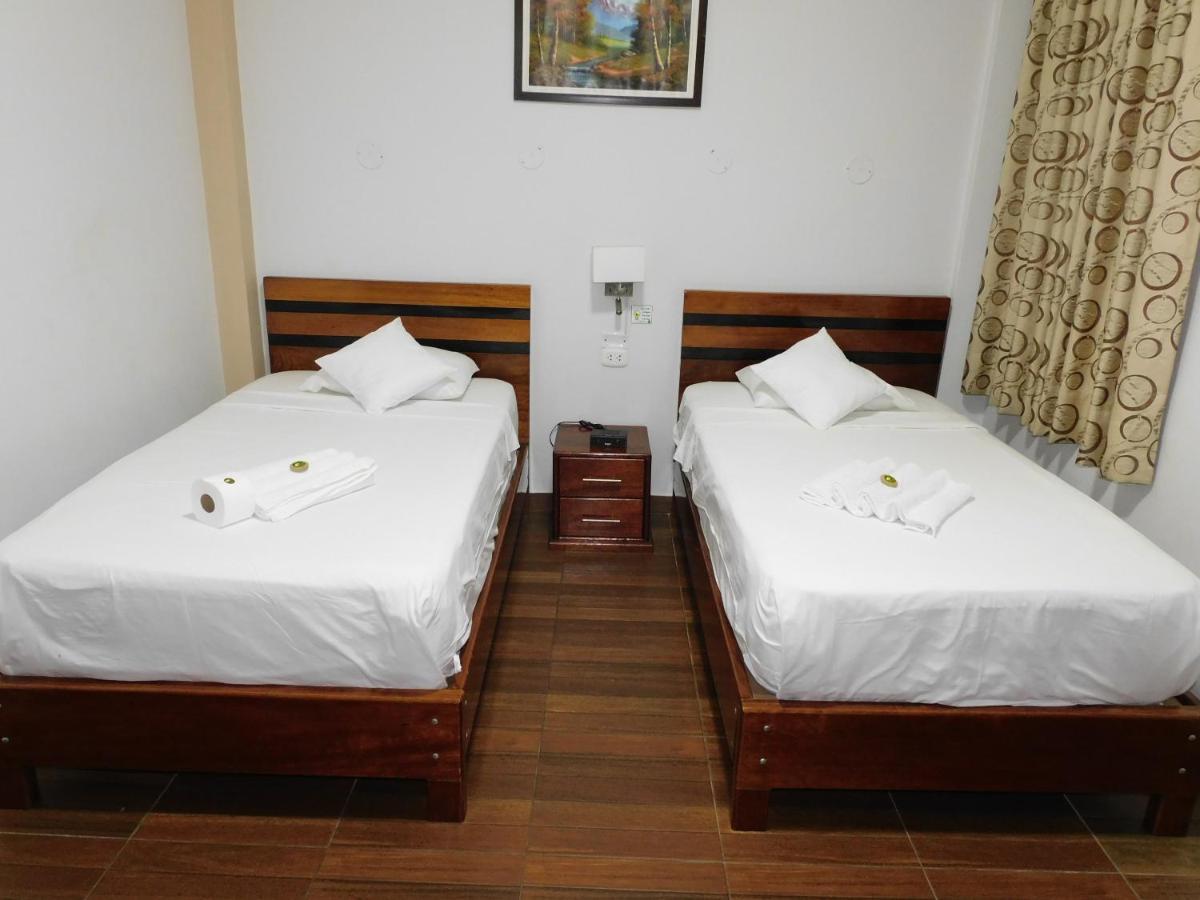 Hotel Tambopata Inn Puerto Maldonado Buitenkant foto